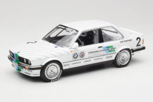 BMW 325i E30 #2 O. Manthey Vogelsang Automobile 3rd Place Eifel Race DTM 1986 Minichamps 1:18 155862602 Métal