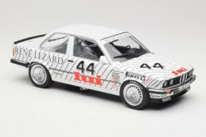 BMW 325i E30 #44 A. Vogt / K. Oestreich Class Winners EG Trophy ETCC Zolder 1986 Minichamps 1:18 155862644 Métal — image 4 sur 6