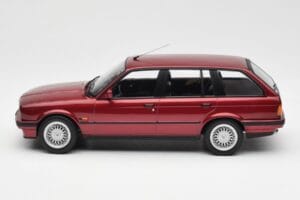 BMW 325i E30 Touring Rouge Metallic Norev 1:18 183218 Métal — image 3 sur 6