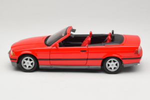 BMW 325i E36 Cabriolet Rouge Maisto 1:18 50229 Métal — image 4 sur 8