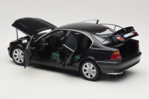 BMW 328i E46 Noir UT Models 1:18 80439422373 Métal — image 5 sur 8