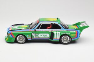BMW 3.5 CSL E9 Schnitzer #10 D. Quester / R. Peterson 6 Hours Watkins Glen 1976 Minichamps 1:18 155762610 Métal — image 3 sur 6