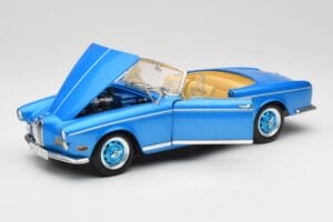 BMW 503 Cabriolet Riviera Blue Revell 1:18 08843 Métal — image 2 sur 9
