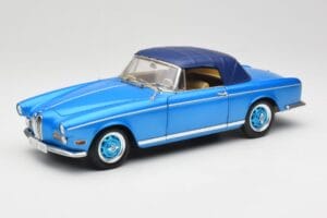 BMW 503 Cabriolet Riviera Blue Revell 1:18 08843 Métal — image 3 sur 9