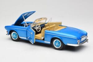 BMW 503 Cabriolet Riviera Blue Revell 1:18 08843 Métal — image 6 sur 9