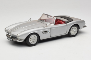 BMW 507 Cabriolet Argent Revell 1:18 8829 Métal