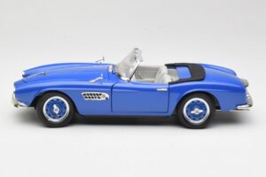 BMW 507 Touring Sport Cabriolet Bleu Revell 1:18 8810-M1 Métal — image 4 sur 8