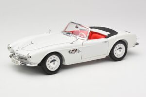 BMW 507 Touring Sport Feather White Revell 1:18 8810 Métal