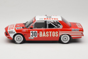 BMW 528i E28 #30 D. Quester / A. Hahne / E. Joosen 24 Hours of Spa Winner 1982 IXO 1:18 18RMC182A Métal — image 3 sur 6