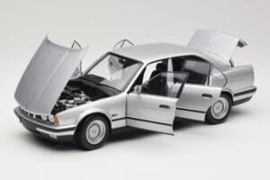 BMW 535i E34 Argent Minichamps 1:18 100024005 Métal — image 2 sur 8