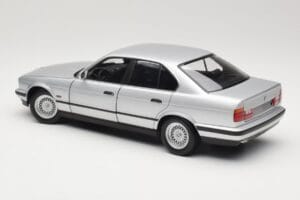 BMW 535i E34 Argent Minichamps 1:18 100024005 Métal — image 7 sur 8