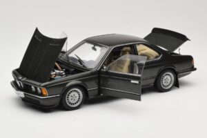BMW 635 CSi E24 Malachit Green Metallic AUTOart 1:18 70522 Métal — image 2 sur 8