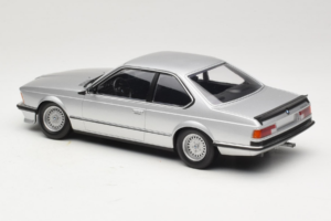BMW 635 CSi E24 Argent Minichamps 1:18 155028107 Métal — image 5 sur 6