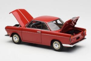 BMW 700 Sport Coupe Spanish Rouge AUTOart 1:18 70652 Métal — image 5 sur 8