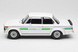 BMW Alpina 2002 E10 Turbo Blanc MCG 1:18 MCG18409-R Métal — image 3 sur 6