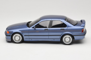 BMW Alpina B6 2.8 E36 Blue Metallic Otto 1:18 OT1180 Résine — image 3 sur 6