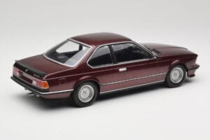 BMW 635 CSi E24 Karmesinrot Metallic Minichamps 1:18 155028105 Métal — image 2 sur 6