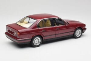 BMW 535i E34 Rouge Minichamps 1:18 100024002 Métal — image 3 sur 8