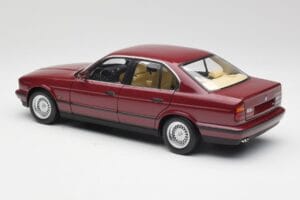 BMW 535i E34 Rouge Minichamps 1:18 100024002 Métal — image 7 sur 8