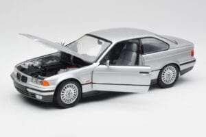 BMW 3 Series E36 Coupe Argent UT Models 1:18 180023321 Métal — image 2 sur 8