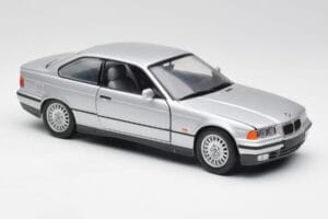 BMW 3 Series E36 Coupe Argent UT Models 1:18 180023321 Métal — image 6 sur 8