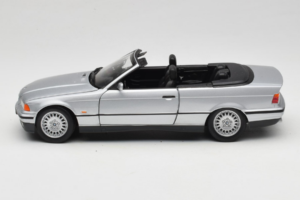 BMW 3 Series E36 Cabriolet Argent UT Models 1:18 BMW008 Métal — image 4 sur 8