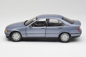 BMW 3-Series E36 Avus Bleu UT Models 1:18 180023300 Métal — image 4 sur 8
