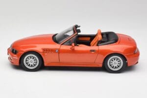 BMW Z3 E36 2.8 Phoenix Orange UT Models 1:18 20442 Métal — image 4 sur 8