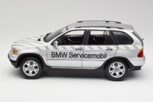 BMW X5 E53 3.0d Service Mobil Kyosho 1:18 80430305646 Métal — image 4 sur 8
