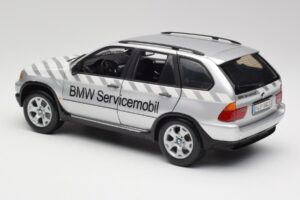 BMW X5 E53 3.0d Service Mobil Kyosho 1:18 80430305646 Métal — image 7 sur 8