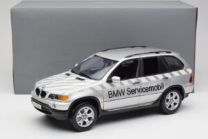 BMW X5 E53 3.0d Service Mobil Kyosho 1:18 80430305646 Métal — image 8 sur 8