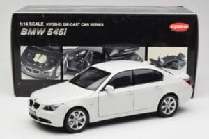 BMW E60 545i Alpine Blanc Kyosho 1:18 08591W Métal — image 8 sur 8