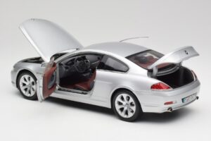 BMW 645Ci E63 Argent Kyosho 1:18 80430153285 Métal — image 5 sur 8