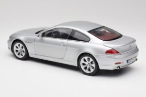 BMW 645Ci E63 Argent Kyosho 1:18 80430153285 Métal — image 7 sur 8
