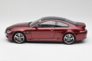 BMW M6 E63 Rouge Kyosho 1:18 80430398134 Métal — image 4 sur 8