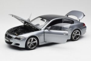 BMW M6 E63 Silver Gris Kyosho 1:18 08703GR Métal — image 2 sur 8