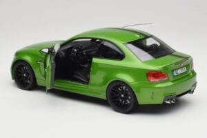 BMW Série 1 E82 Coupé Taiga Green Metallic Minichamps 1:18 110020024 Métal — image 5 sur 8
