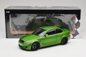 BMW Série 1 E82 Coupé Taiga Green Metallic Minichamps 1:18 110020024 Métal — image 8 sur 8