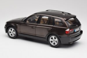 BMW X3 E83 3.0d Marron Foncé Métallique Kyosho 1:18 80430300736 Métal — image 7 sur 8