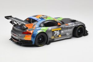 BMW Z4 E89 GT3 #76 Schubert Motorsport Dubai 24 Hours 2014 Minichamps 1:18 151142376 Métal — image 2 sur 6