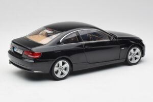 BMW 3 E92 Coupé Noir Kyosho 1:18 80430407222 Métal — image 3 sur 8