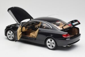 BMW 3 E92 Coupé Noir Kyosho 1:18 80430407222 Métal — image 5 sur 8