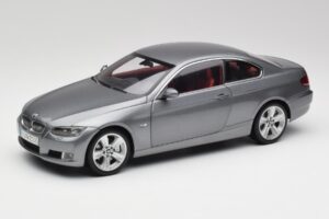 BMW 330i E92 Coupé Gris Métallisé Kyosho 1:18 80430407220 Métal
