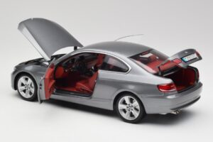 BMW 330i E92 Coupé Gris Métallisé Kyosho 1:18 80430407220 Métal — image 5 sur 8