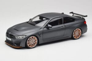 BMW M4 F82 GTS Frozen Gris Minichamps 1:18 80432411555 Métal