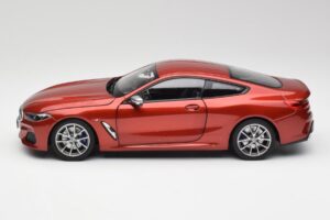 BMW M850i G15 Orange Métallisé Norev 1:18 183285 Métal — image 4 sur 8