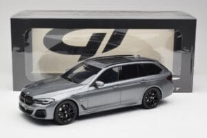 BMW G61 530e M Sport Touring Mineral Gris GT Spirit 1:18 GT485 Résine — image 6 sur 6