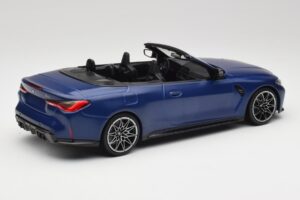 BMW M4 G82 Cabriolet Frozen Portimao Blue Minichamps 1:18 155021030 Métal — image 2 sur 6