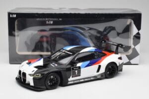 BMW M4 GT3 Presentation Car 2021 Minichamps 1:18 155212000 Métal — image 6 sur 6