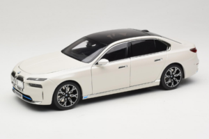 BMW i7 G70 White Metallic Minichamps 1:18 110023200 Métal